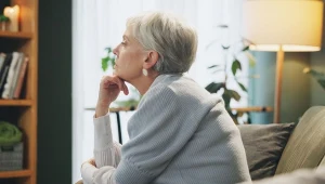 Wiek nie jest głównym czynnikiem ryzyka. Alzheimera może wywołać coś innego