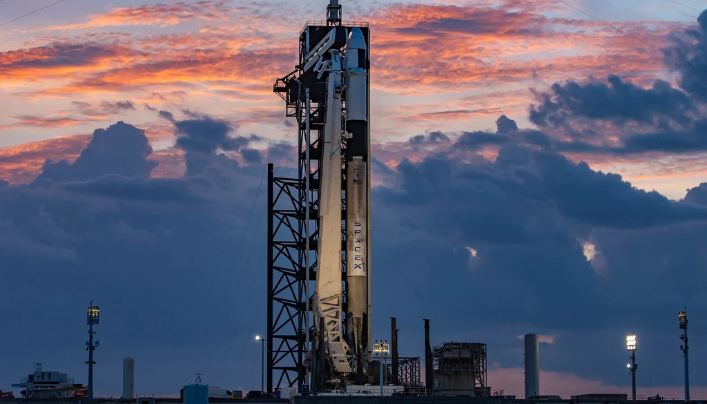 Sławosz Uznański-Wiśniewski nie leci. Problemy z rakietą Falcon 9 SpaceX. Sławosz Uznański-Wiśniewski nie leci. Problemy z rakietą Falcon 9 SpaceX.