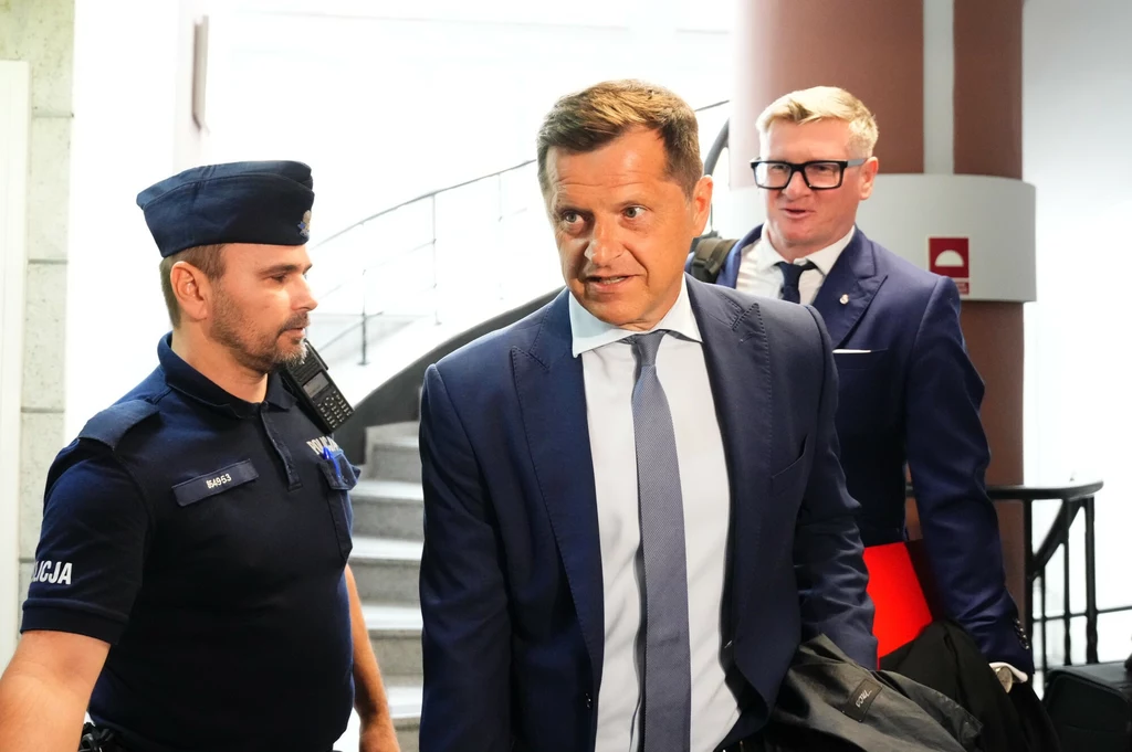 Cezary Kucharski stawił się w środę w warszawskim sądzie Cezary Kucharski stawił się w środę w warszawskim sądzie