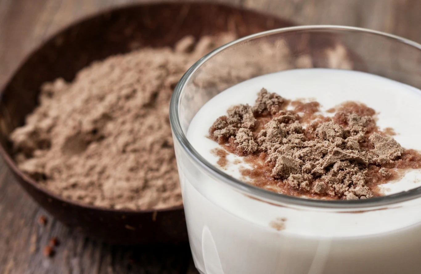 Kefir z dodatkiem siemienia lnianego dobrze wpływa na trawienie Kefir z dodatkiem siemienia lnianego dobrze wpływa na trawienie