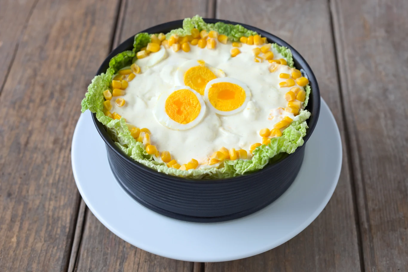 Kolorowa sałatka wiosenna na grilla Kolorowa sałatka wiosenna na grilla