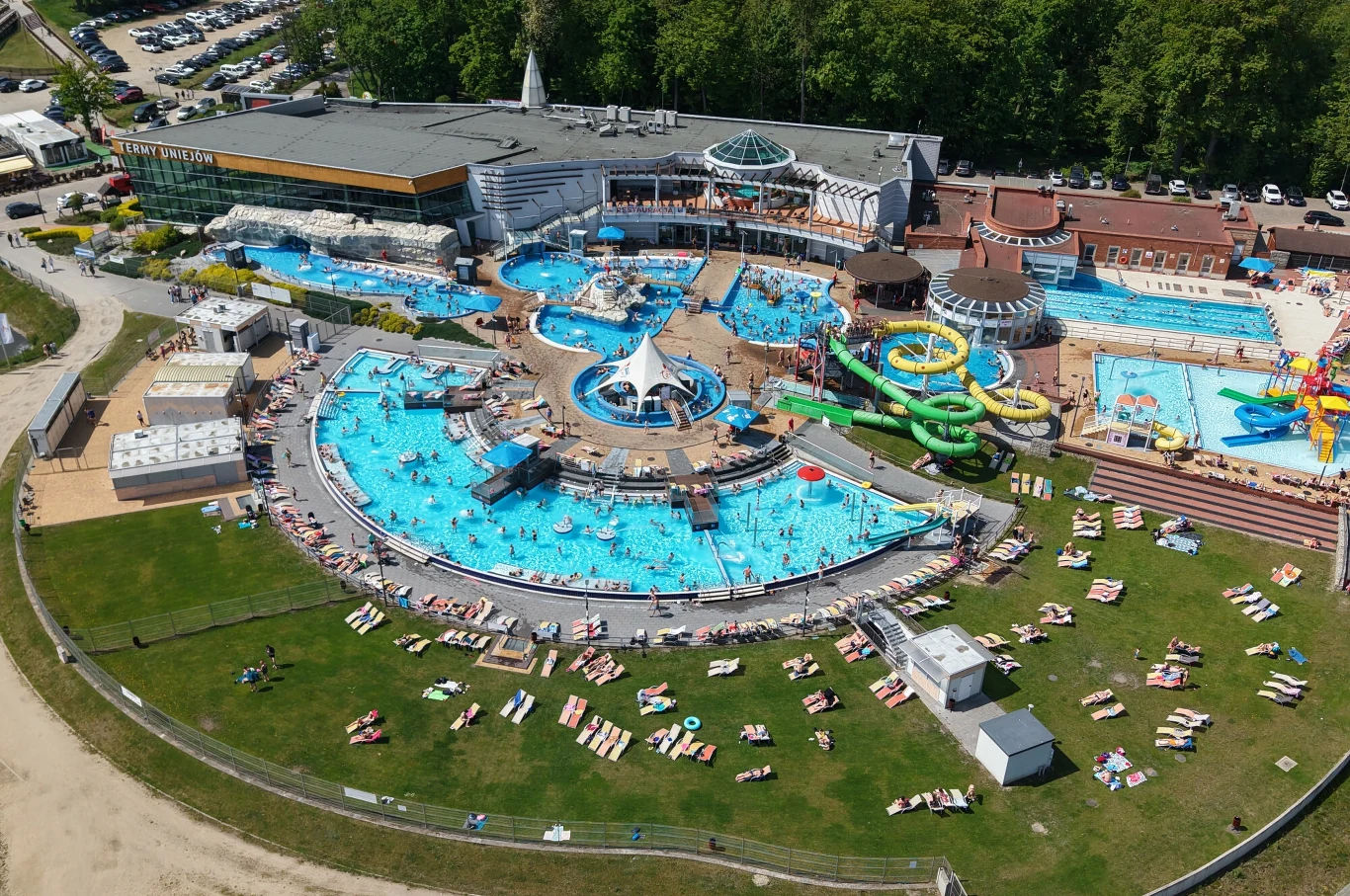 Dlaczego warto odwiedzić termy w Uniejowie? Dlaczego warto odwiedzić termy w Uniejowie?