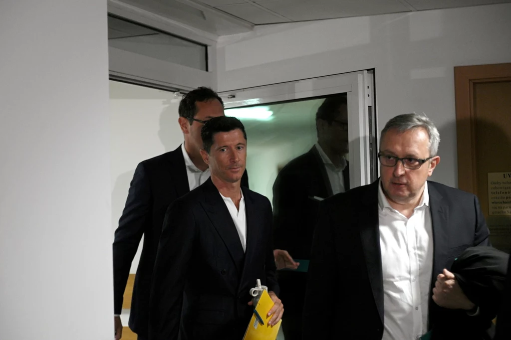 Robert Lewandowski stawił się w warszawskim sądzie Robert Lewandowski stawił się w warszawskim sądzie