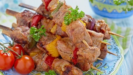 Szaszłyki z papryką to idealne danie na letniego grilla