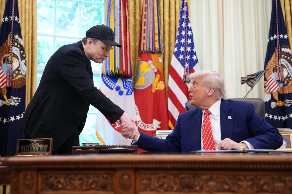 Donald Trump przyjmuje przeprosiny Elona Muska (zdj. ilustracyjne) Donald Trump przyjmuje przeprosiny Elona Muska (zdj. ilustracyjne)