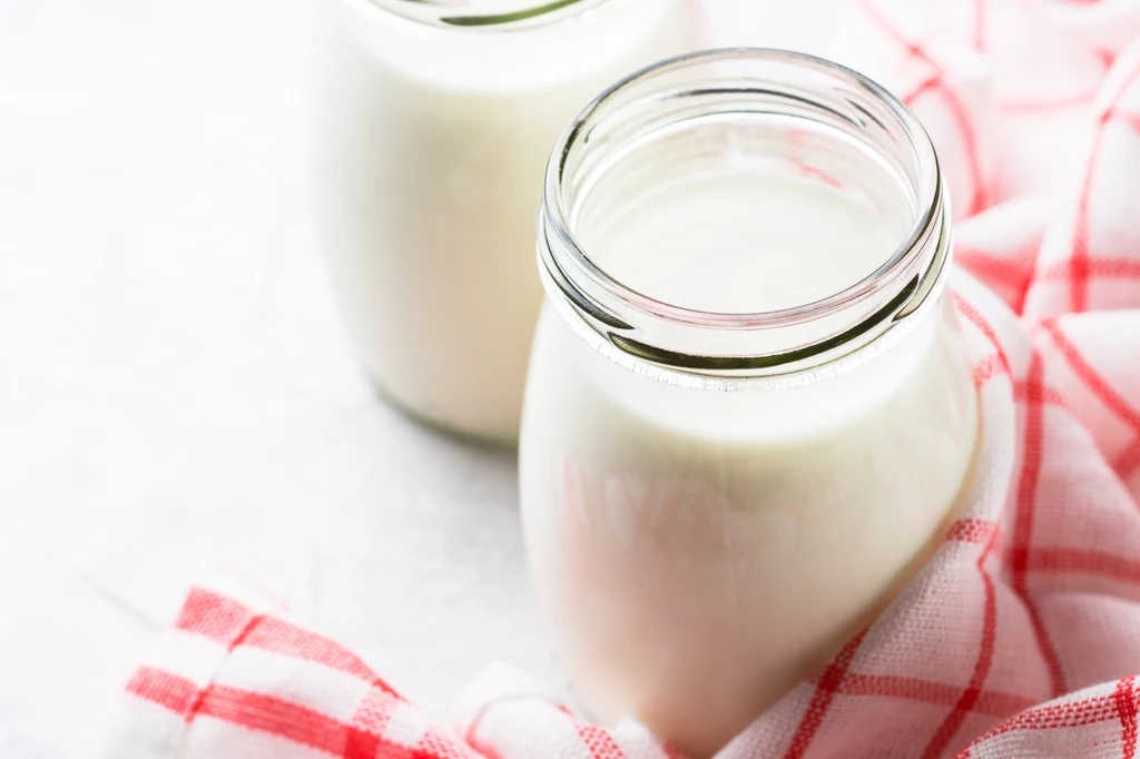 Czy kefir na kolację jest zdrowy? Właściwości mogą cię zaskoczyć Czy kefir na kolację jest zdrowy? Właściwości mogą cię zaskoczyć