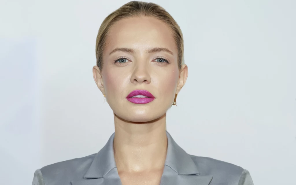 Paulina Gałązka również stawia na usta w kolorze modnej fuksji