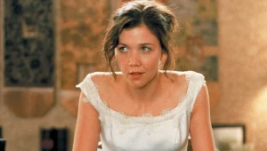 Maggie Gyllenhaal w filmie "Sekretarka"