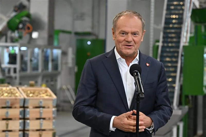 Donald Tusk zapowiedział, że w zakładach MESKO będzie powstawało milion pocisków małokalibrowych dziennie Donald Tusk zapowiedział, że w zakładach MESKO będzie powstawało milion pocisków małokalibrowych dziennie