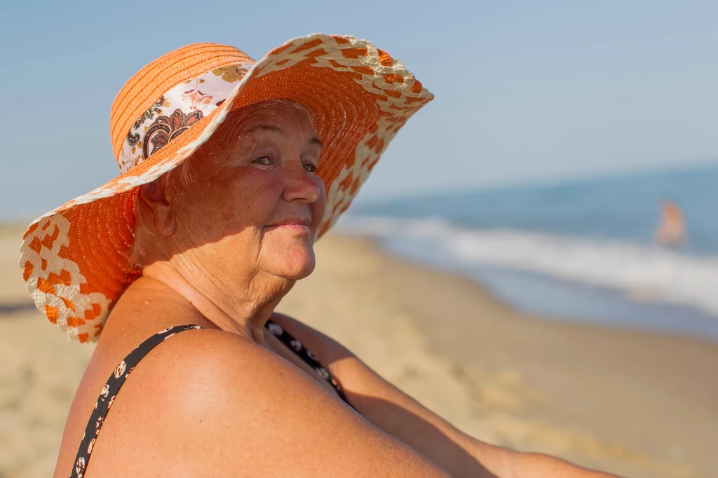 Seniorzy powinni szczególnie przygotować się do wypoczynku na plaży Seniorzy powinni szczególnie przygotować się do wypoczynku na plaży