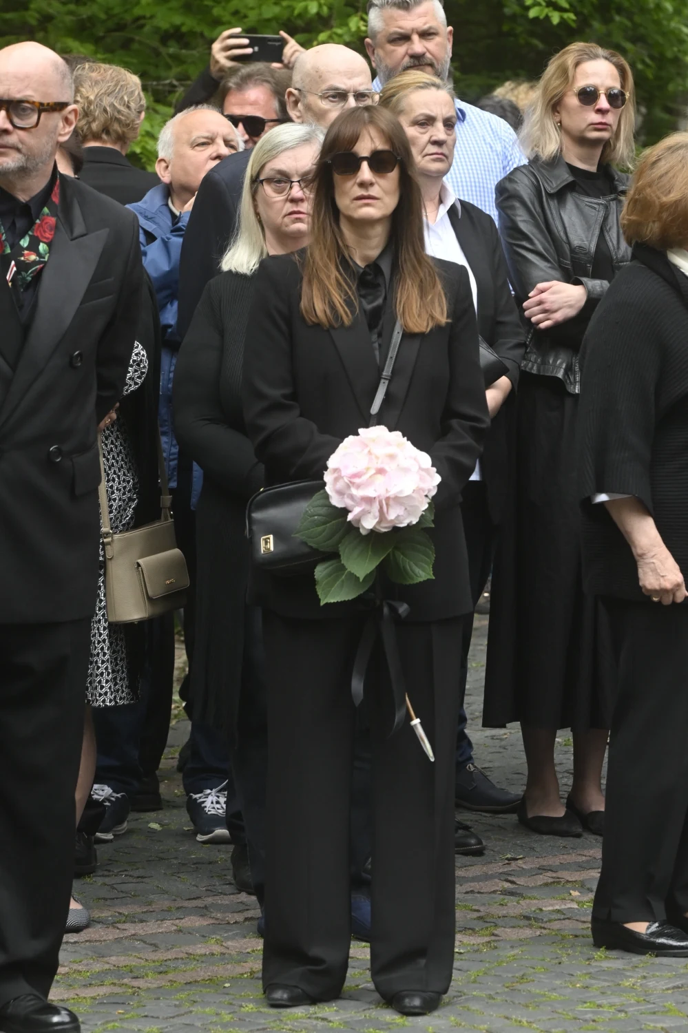 Maja Ostaszewska na pogrzebie Ewy Dałkowskiej