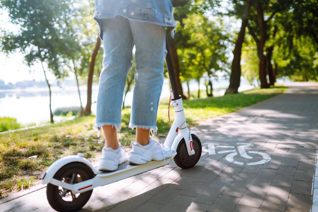 Czy elektryczne hulajnogi są bezpieczne?