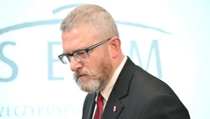 Grzegorz Braun z zakazem wstępu do Sejmu. Jest oficjalny dokument 