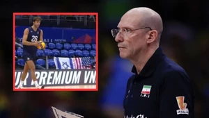 Trener Iranu Roberto Piazza i flaga Izraela podczas meczu jego zespołu z USA