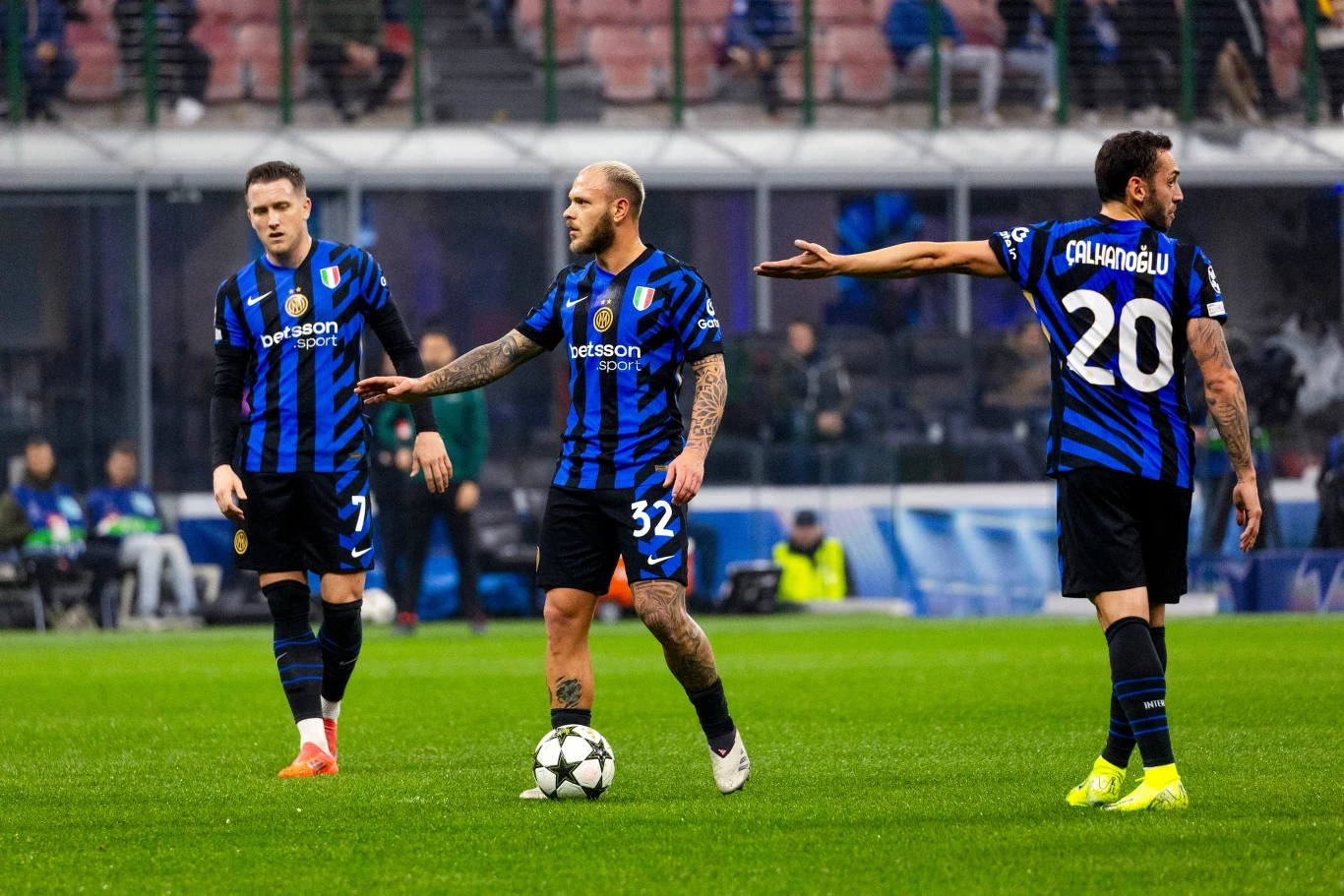 Piotr Zieliński i Hakan Calhanoglu w barwach Interu