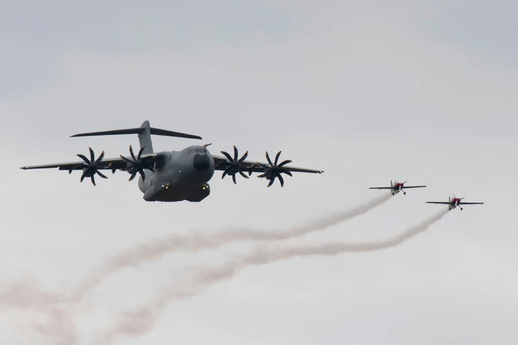 Brytyjskie samoloty Airbus A400M Atlas, które wspierają operacje wojskowe na Bliskim Wschodzie Brytyjskie samoloty Airbus A400M Atlas, które wspierają operacje wojskowe na Bliskim Wschodzie