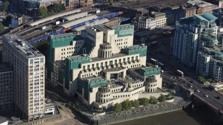 Siedziba brytyjskiej służby wywiadowczej w Londynie