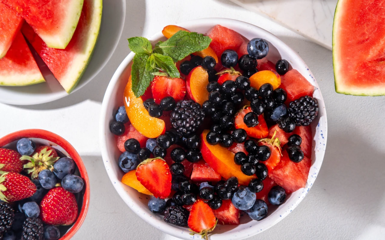 Przygotuj w 7 minut pyszny i orzeźwiający deser ze świeżych owoców