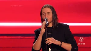 "Twoja Twarz Brzmi Znajomo": Oskar Cyms zwycięzcą 8 odcinka