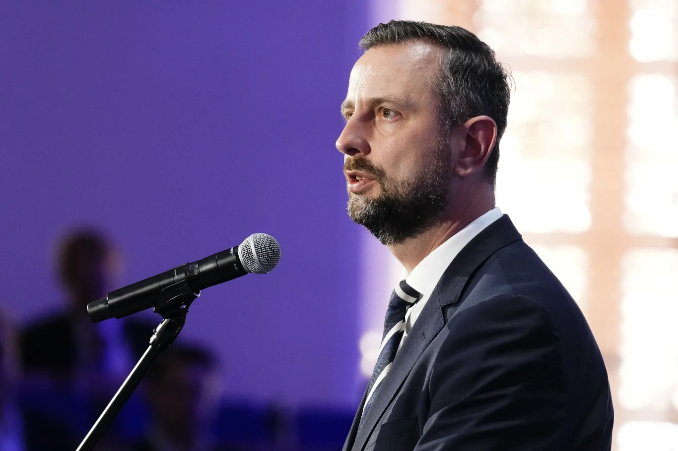 Kosiniak-Kamysz o reformie PIP. "Stoimy po jasnej stronie mocy" Wicepremier i szef MON Władysław Kosiniak-Kamysz deklaruje, że Polska popiera zwiększanie wydatków na obronność w ramach NATO do 5 proc. PKB