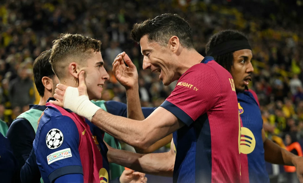 Fermin Lopez i Robert Lewandowski Fermin Lopez i Robert Lewandowski