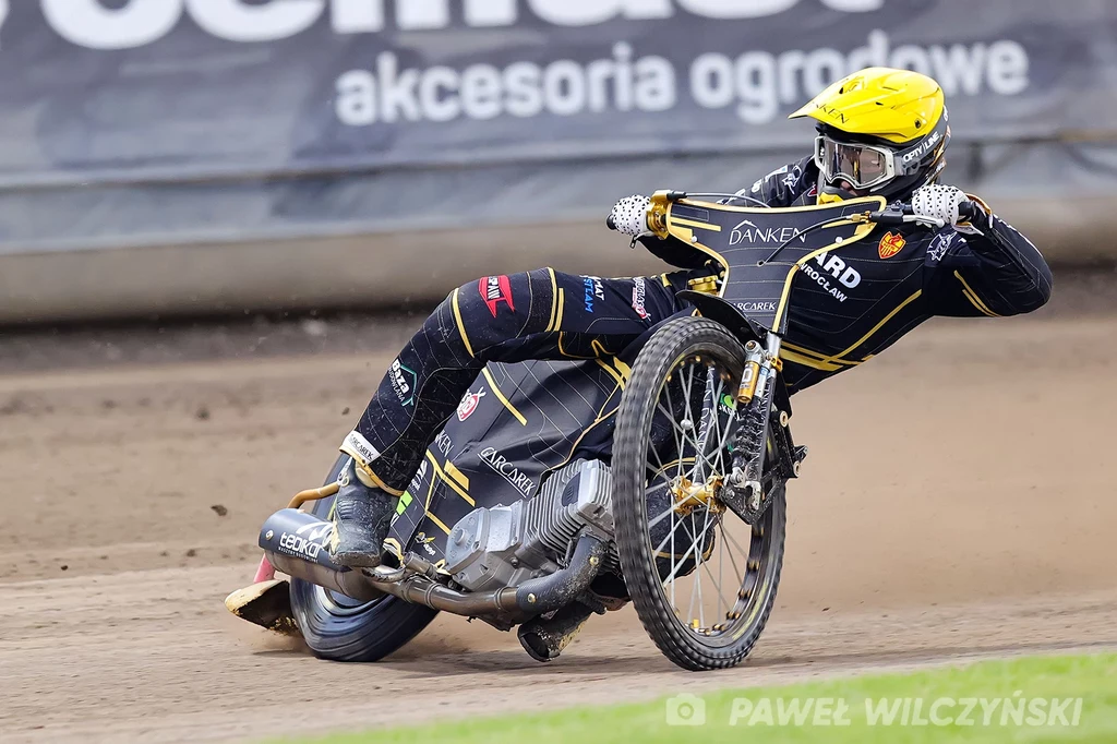 Jakub Krawczyk w akcji. Jakub Krawczyk w akcji.
