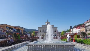 Taniej i mniej tłoczno niż w Krynicy. Do tego super baseny na wyciągnięcie ręki 