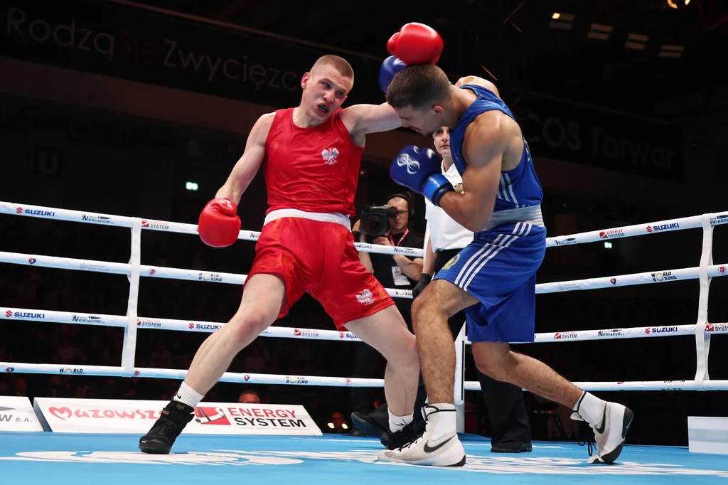 Cezary Znamiec (z lewej) toczy najważniejszy pojedynek w życiu. Boks i sport zeszły na dalszy plan Cezary Znamiec (z lewej) toczy najważniejszy pojedynek w życiu. Boks i sport zeszły na dalszy plan