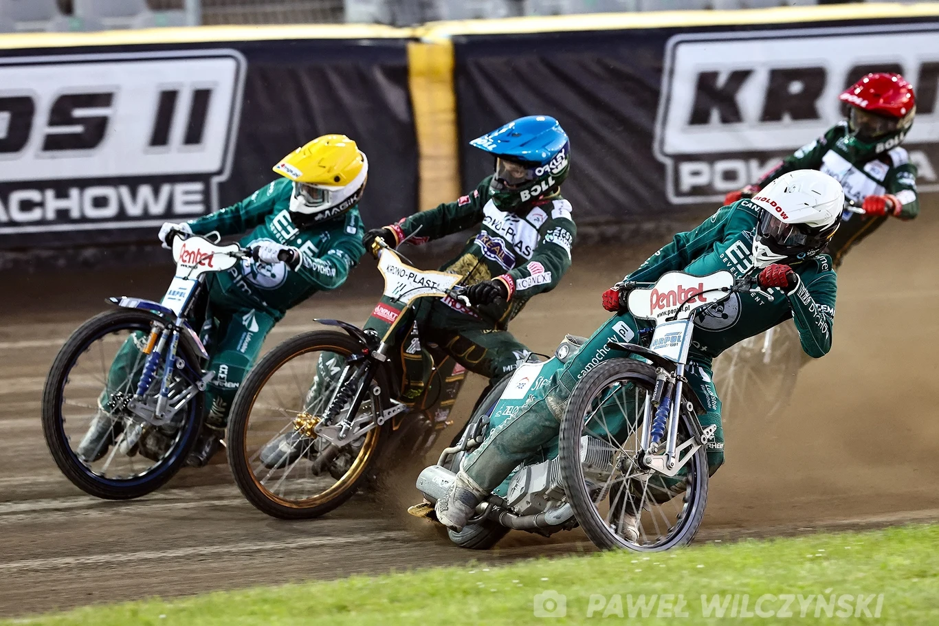 Jason Doyle wzięty w "kleszcze" przez Jensena i Hampela