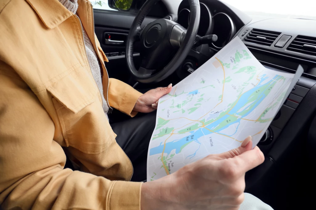 GPS działa coraz gorzej. Papierowa mapa znów może być obowiązkowa w aucie? GPS działa coraz gorzej. Papierowa mapa znów może być obowiązkowa w aucie?
