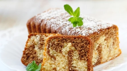 Ciasto kawa z mlekiem jest pyszne i łatwe do zrobienia. W sam raz na weekend. 