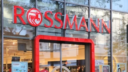 Zaskocz tatę prezentem z charakterem. Rossmann z wyjątkową ofertą tylko online