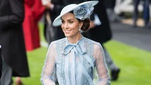 Kate pojawia się i zapiera dech. Wszystko przez ten jeden szczegół