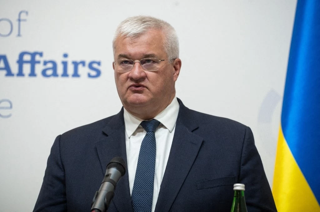 Szef ukraińskiego MSZ skrytykował niektórych polskich polityków za "jednostronną interpretację historii" Szef ukraińskiego MSZ skrytykował niektórych polskich polityków za "jednostronną interpretację historii"