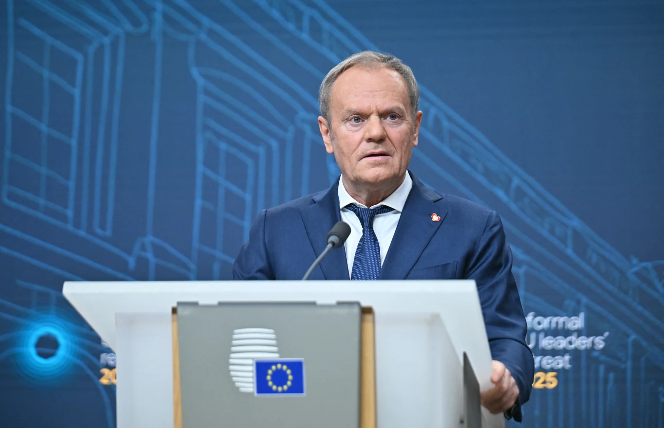Donald Tusk i liderzy krajów bałtyckich chcą, by Bruksela współfinansowała projekty obrony wschodniej granicy Unii Europejskiej, w tym Tarczę Wschód Donald Tusk i liderzy krajów bałtyckich chcą, by Bruksela współfinansowała projekty obrony wschodniej granicy Unii Europejskiej, w tym Tarczę Wschód
