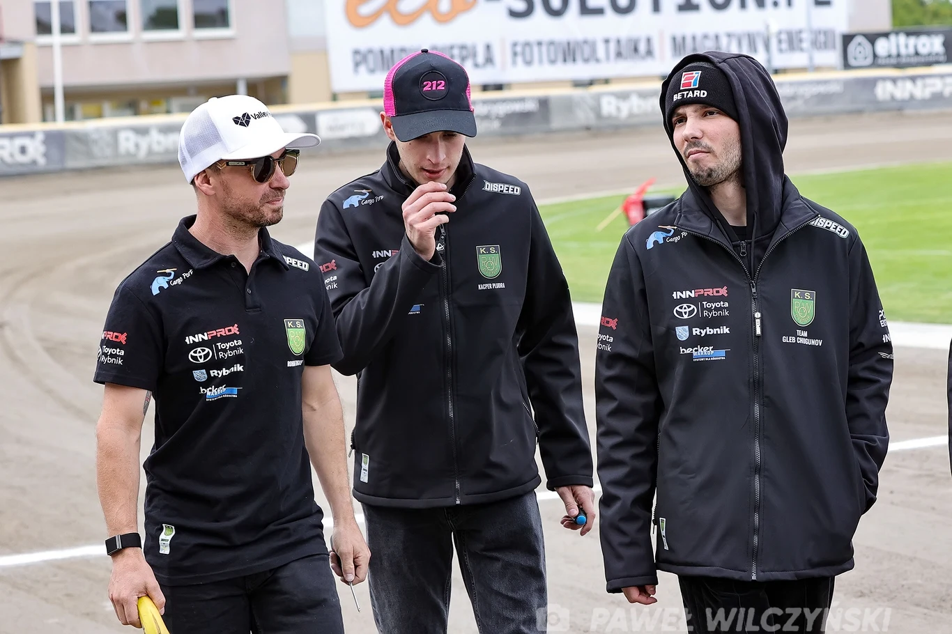 Od lewej: Rohan Tungate, Kacper Pludra i Gleb Czugunow