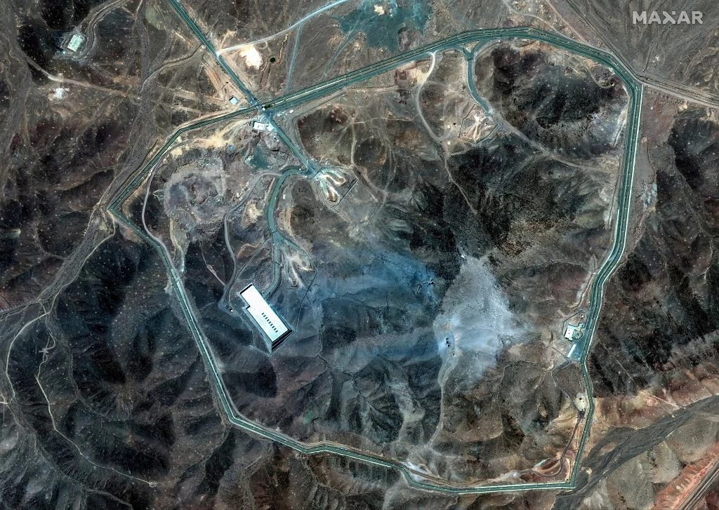Atak USA na Iran. Zdjęcia satelitarne ujawniają skalę zniszczeń. Atak USA na Iran. Zdjęcia satelitarne ujawniają skalę zniszczeń.