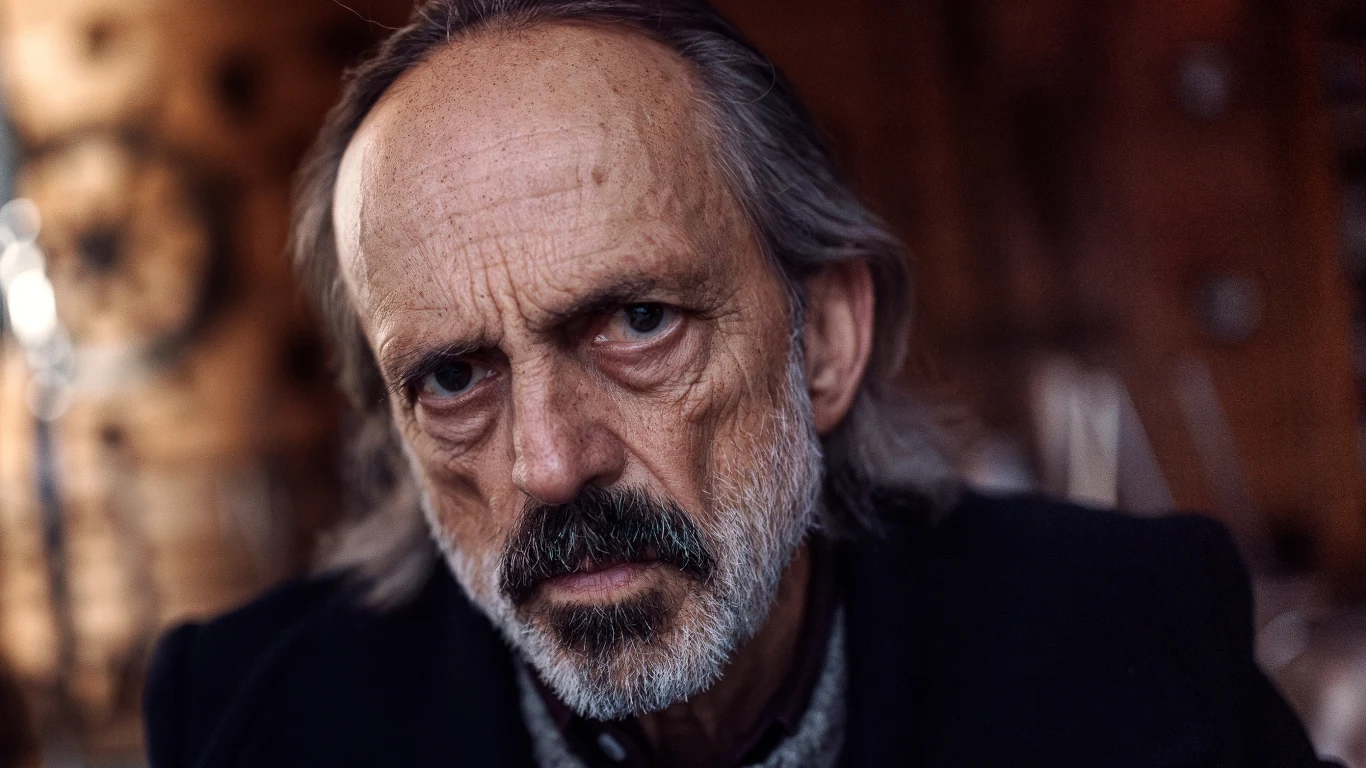 Jacek Koman w serialu "Scheda"