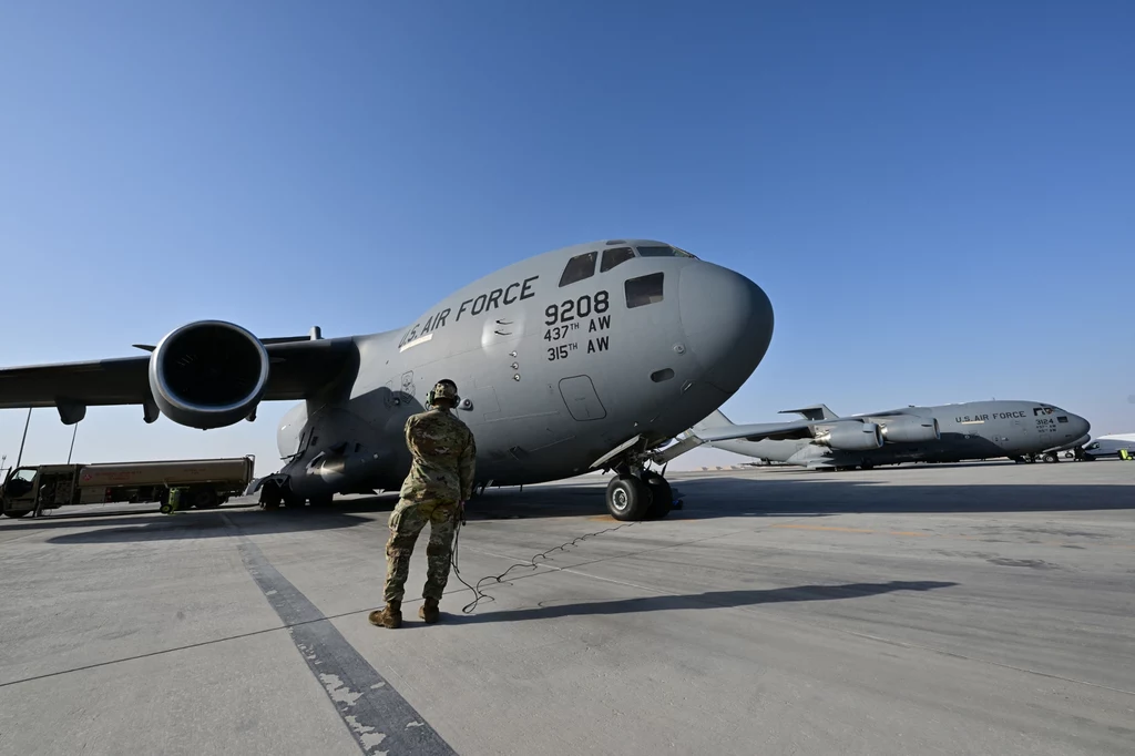 Baza Al Udeid jest najważniejszym punktem militarnym dla USA na Bliskim Wschodzie. Oto dlaczego Iran wybrał ten cel Baza Al Udeid jest najważniejszym punktem militarnym dla USA na Bliskim Wschodzie. Oto dlaczego Iran wybrał ten cel