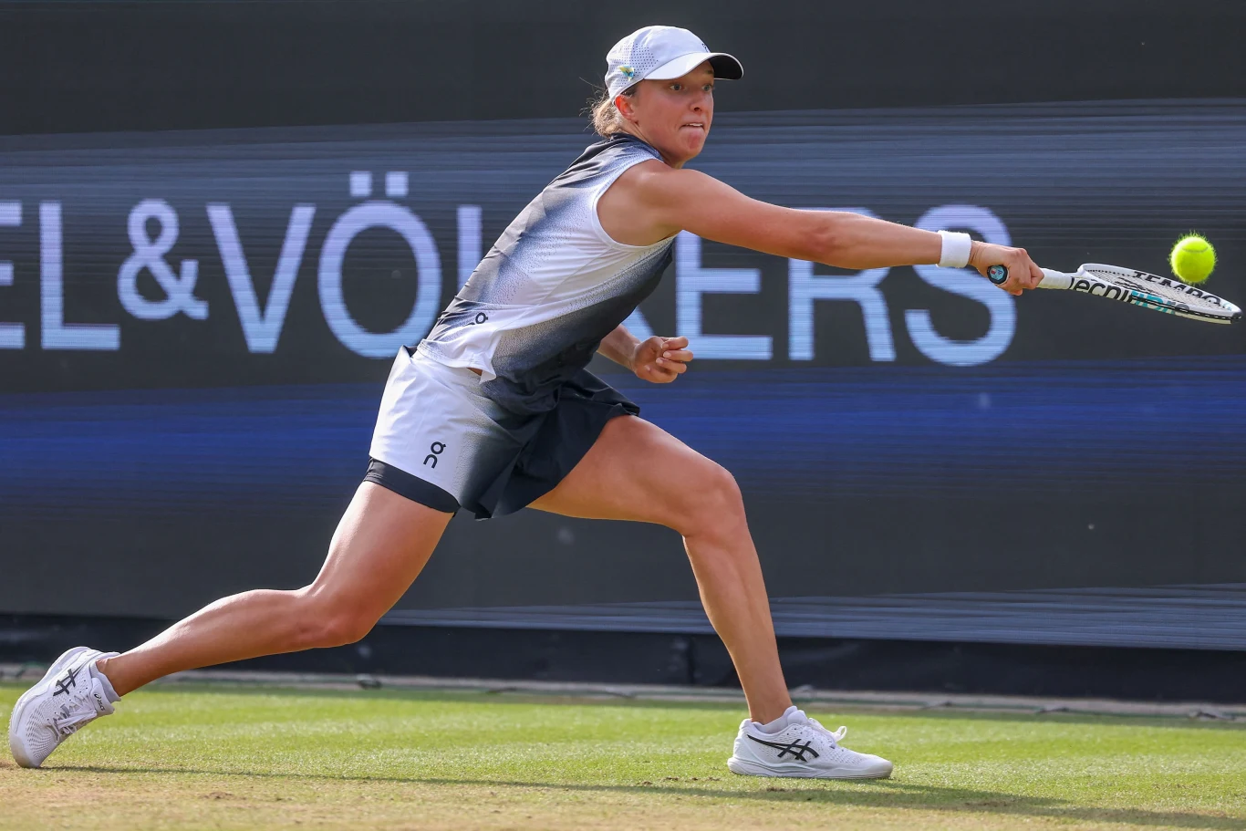 Iga Świątek podczas turnieju WTA Bad Homburg Iga Świątek podczas turnieju WTA Bad Homburg