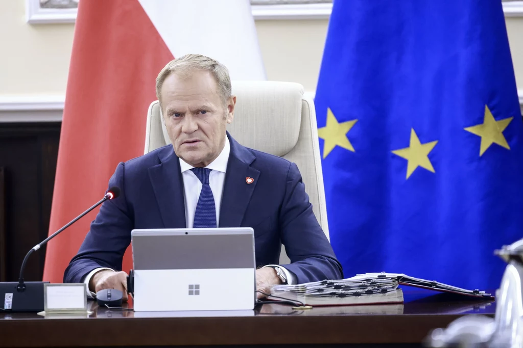 Donald Tusk rozpoczął kolejne posiedzenie rządu, deregulacja jednym z punktów