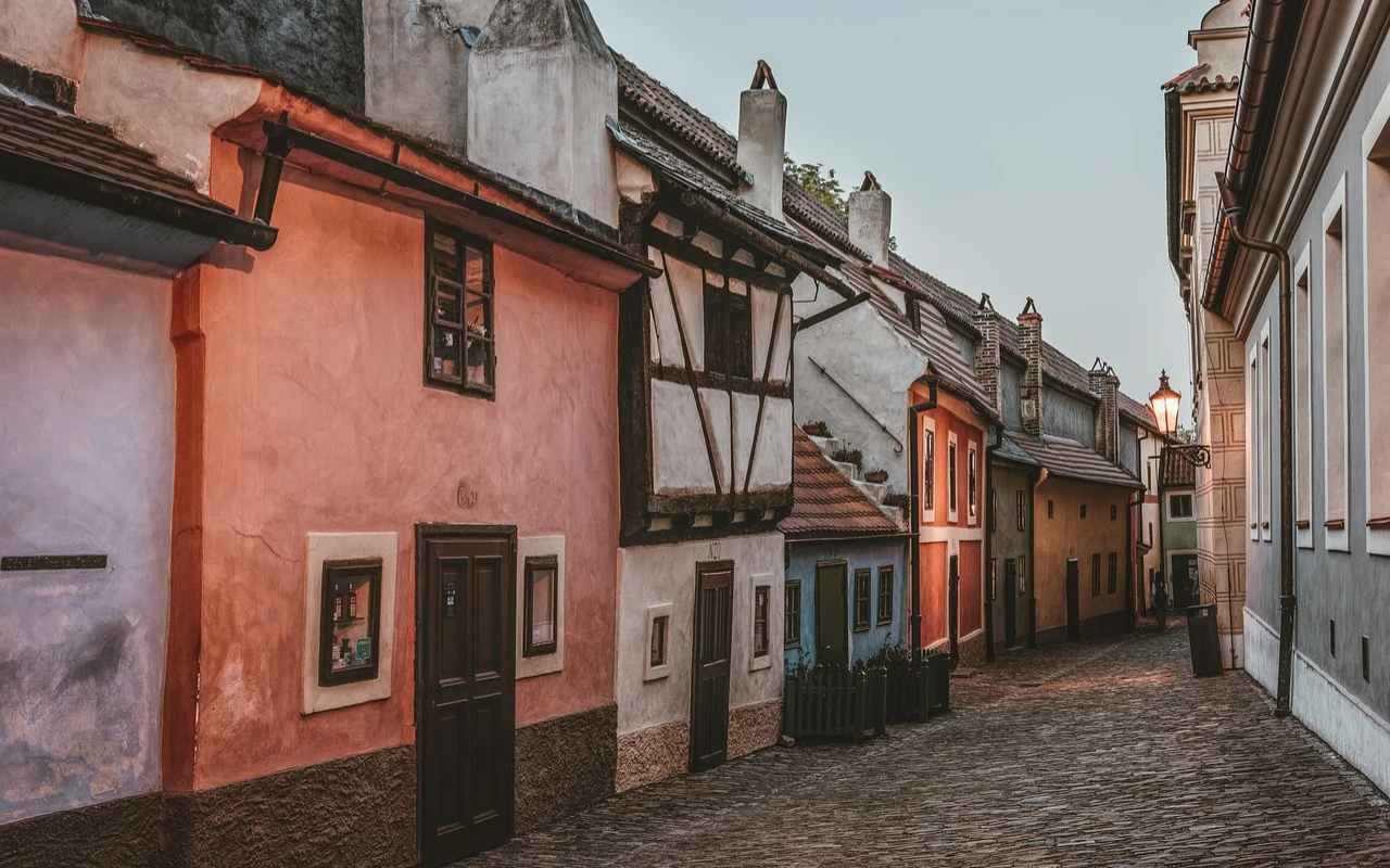 Złota Uliczka - jedno z najczęściej fotografowanych miejsc w Pradze