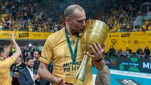 Massimo Botti z trofeum za mistrzostwo Polski, 10.05.2025 r.