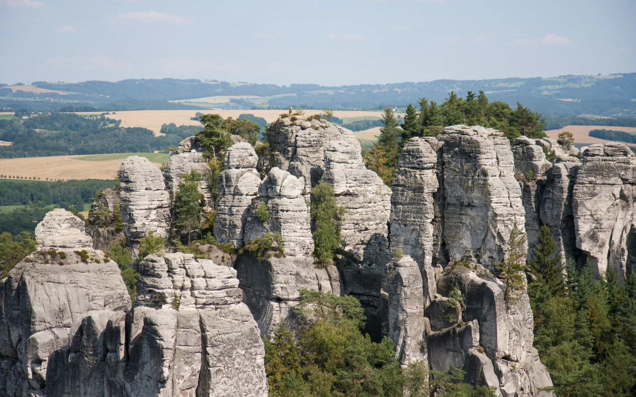 Czeski Raj i jego słynne formacje skalne