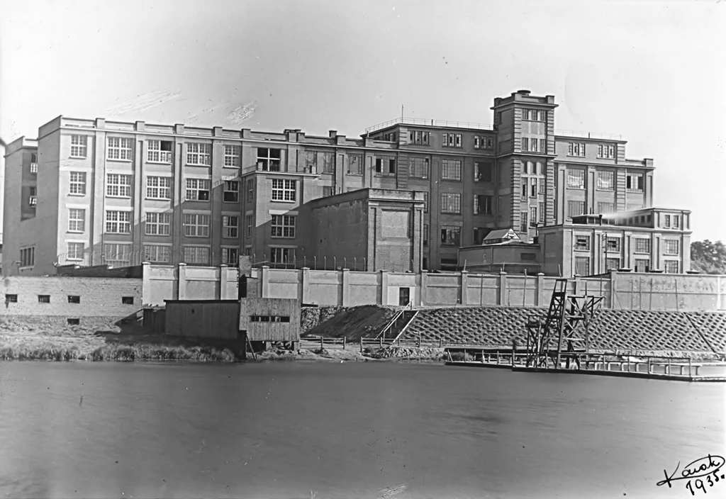 Budynek fabryki Wedla, rok 1935