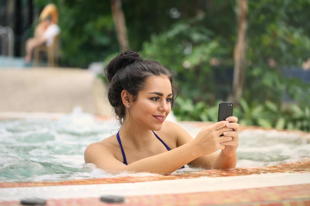 Jacuzzi ogrodowe – wypoczynek na własnych warunkach Jacuzzi ogrodowe – wypoczynek na własnych warunkach