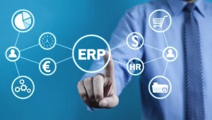 System ERP (Enterprise Resource Planning) to kompleksowe narzędzie, które integruje wszystkie kluczowe obszary działalności przedsiębiorstwa
