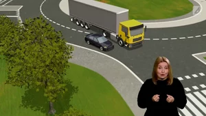 "Stop Drogówka": Niefortunny zjazd z ronda. Ciężarówka zepchnęła osobówkę z drogi