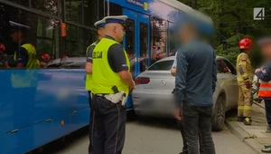 Kierowca nie zauważył skręcającego tramwaju