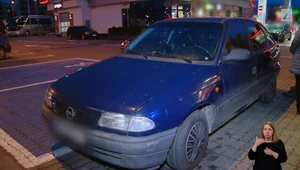 Coś uderzyło w jej auto, więc oskarżyła przypadkowego kierowcę?